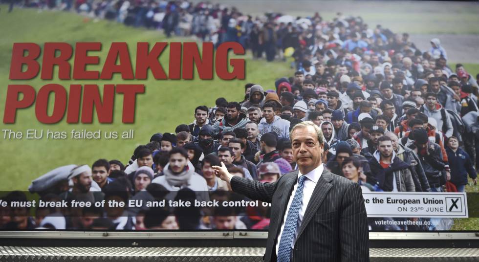 El líder de UKIP, Nigel Farage, en un acto de campaña a favor del Brexit | FACUNDO ARRIZABALAGA 