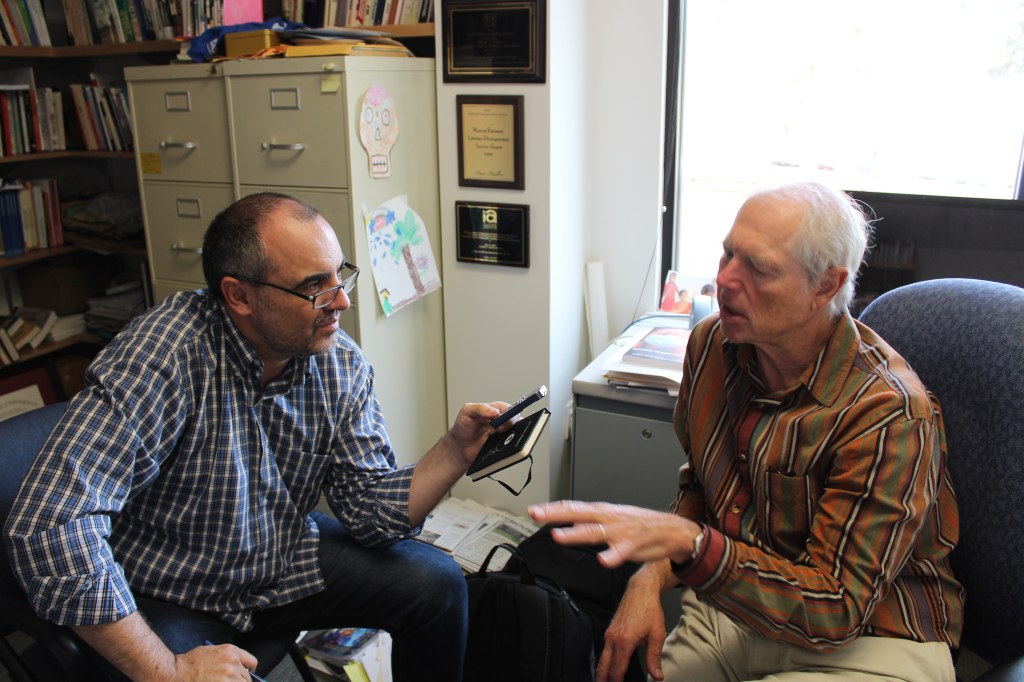 Entrevista a Dan Hallin, en la Universidad de California San Diego. | Foto Carmen López-Rico